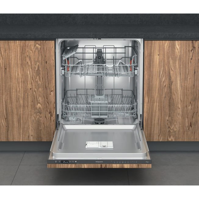 Hotpoint H2I HD526 B UK Built-in 14 Place Settings Dishwasher