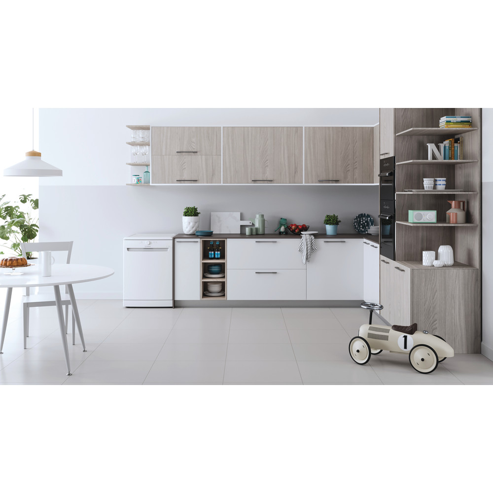 Indesit Ecotime 13 Place Settings Dishwasher - White DFE1B19W