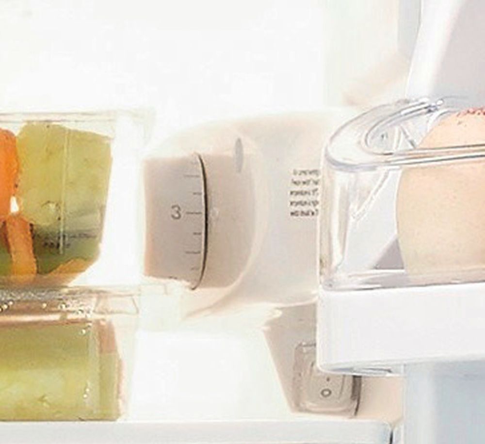 INDESIT Freestanding fridge freezer - IBD5517W