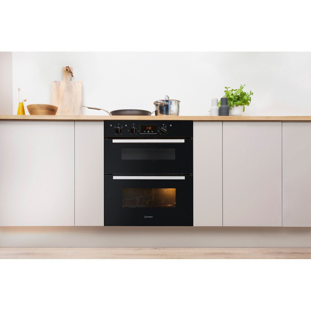 Indesit Built Under double oven: electric - IDU6340BL