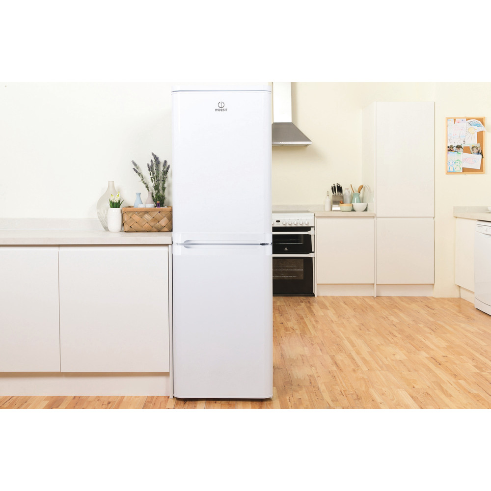 INDESIT Freestanding fridge freezer - IBD5517W