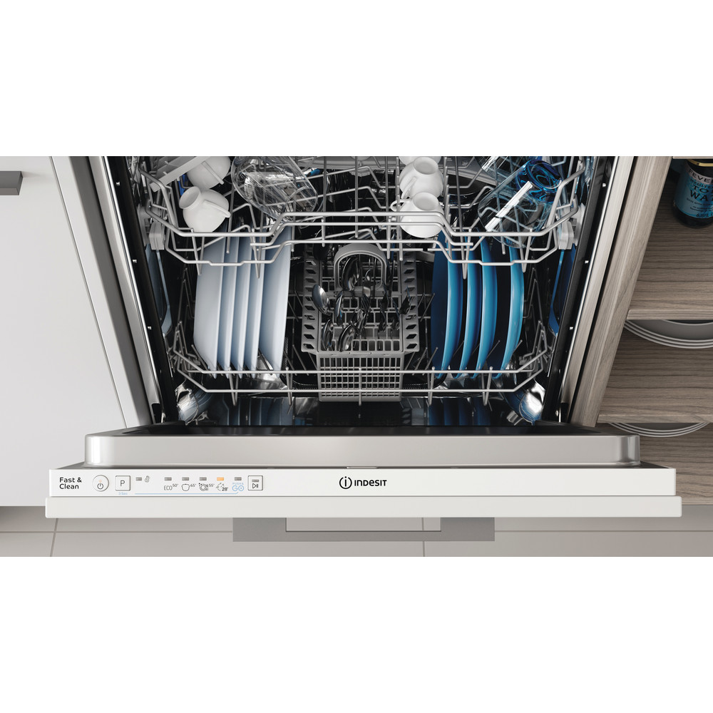Indesit Integrated Dishwasher DIE2B19UK